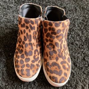 Leopard low boots.